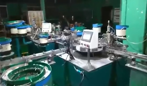 Máquina feita sob encomenda alta-tecnologia do equipamento do conjunto de dobradiça do equipamento da automatização