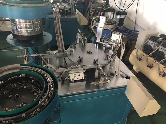 Da dobradiça inteligente hidráulica do amortecedor do vestuário equipamento de montagem 220V